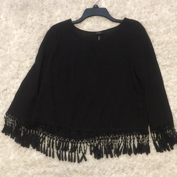 Blouse with ruffles - Picture 2 of 2